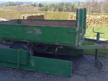 Bild 5:Einachsanhänger für kleinere Traktoren