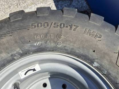 Bild 3:Reifen mit Felge