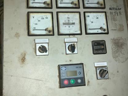 Bild 9:MAN V12 Motor für Maismühle/Stromaggregat