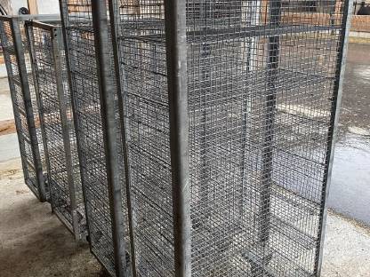 Bild 3:Geflügeltransportwagen