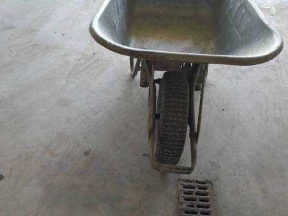 Bild 3:Motorschubkarren