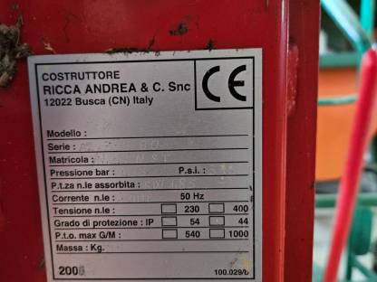 Bild 2:Holzspalter 6 t