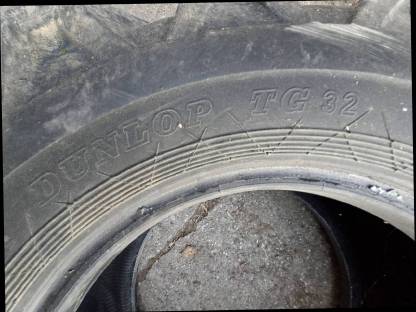 Bild 6:Traktorreifen 14.5/75-20