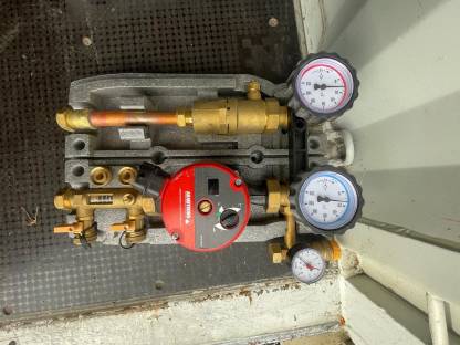 Bild 2:Solar Pumpengruppe mit Pumpe, 1x Pumpe