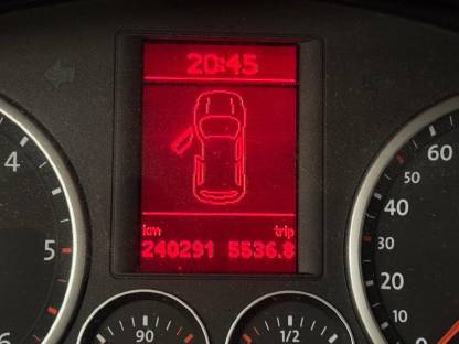 Bild 7:VW Tiguan 4Motion Sport&Style mit Anhängerkupplung