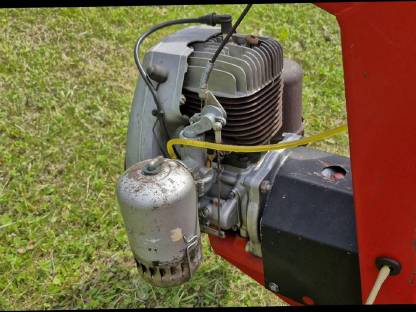 Bild 6:Pöttinger Heuraupe 160