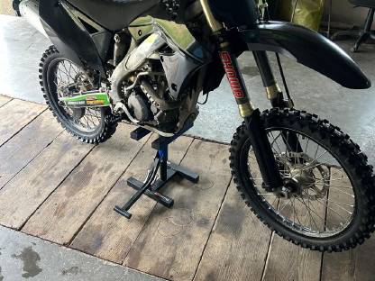 Bild 5:Kawasaki 250A