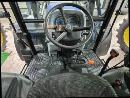 Bild 9:New Holland T 5060