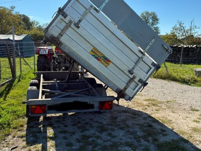 Bild 4:Pkw-Anhänger 3,5 t Dreiseitenkipper