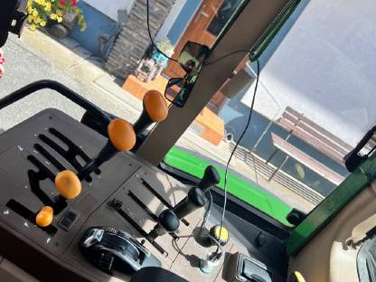 Bild 5:John Deere 6210 SE