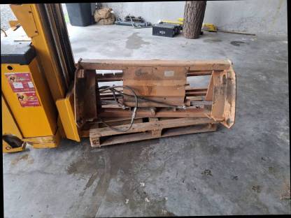 Bild 2:Hauer drehbare Palettengabel