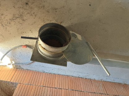 Bild 4:2x Förderschnecke mit Antriebsmotor