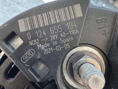 Bild 5:Bosch Lichtmaschine 28V