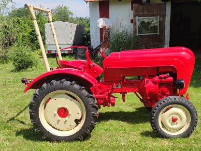 Bild 6:Rarität Traktor Porsche Junior Bj. 1959