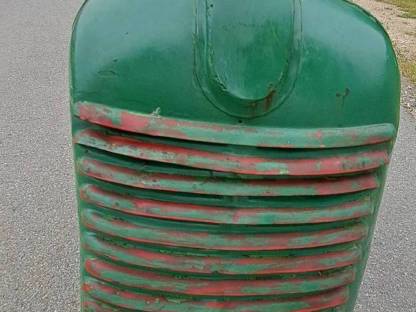 Bild 3:Motorhaube Steyr T84