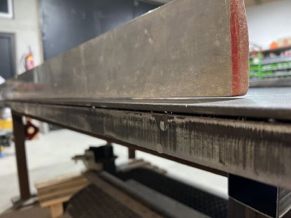 Bild 5:Schweißtisch massiv, kein Lochtisch, kein Siegmund