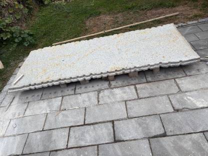 Bild 2:Herschenberger Granit-Krustenplatten