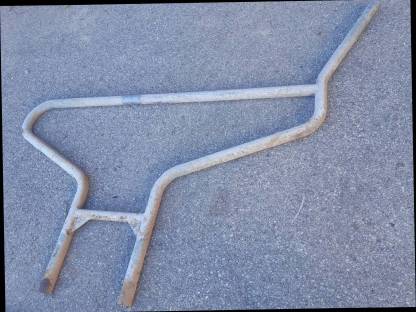 Bild 2:Liegeboxenbügel