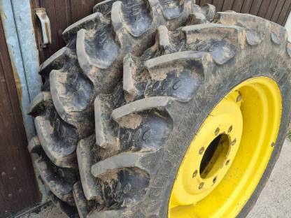 Bild 2:Kulturreifen, Pflegereifen John Deere