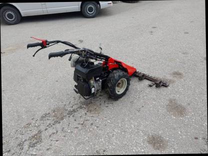 Bild 5:Reform, Vogel und Noot Motormäher mit Schneefräse