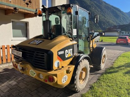 Bild 3:CAT 906H