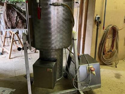 Bild 3:Knet- Poltermaschine