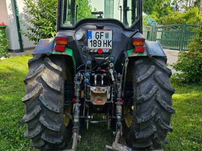 Bild 7:Traktor John Deere 5400 N