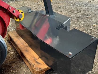 Bild 2:Frontgewicht, Heckgewicht, Transportbox