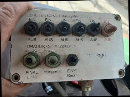 Bild 2:Jessur Feldspritze