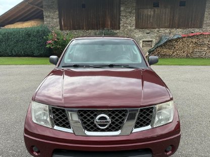 Nissan Navara NP300 Navara Allrad D40 mit Aufbau für Tischer