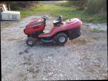 MTD Rasentraktor