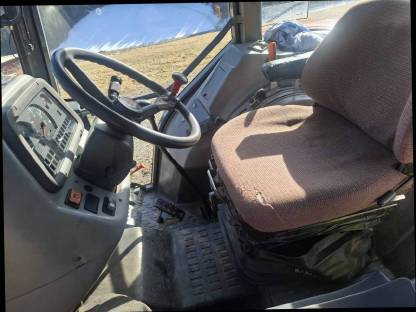 Bild 5:Massey Ferguson 4225