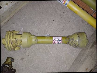 Bild 3:Diverse Gelenkwellen