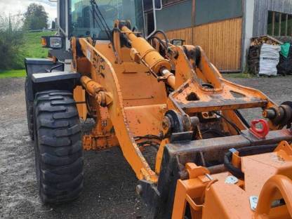 Bild 5:Liebherr Radlader L512