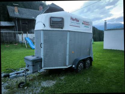 Bild 2:Pferde, Vieh-Anhänger