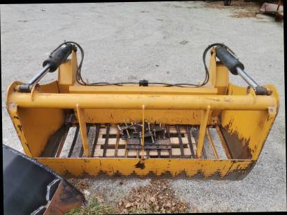 Bild 5:Mammut Siloschneidzange SC 195