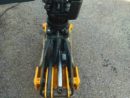 Bild 2:Uniforest F 180