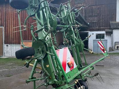 Bild 2:Krone KW 8.82/8 Kreiselheuer