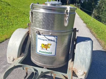 Bild 2:Milchtank 200 l inkl. Fahrgestell