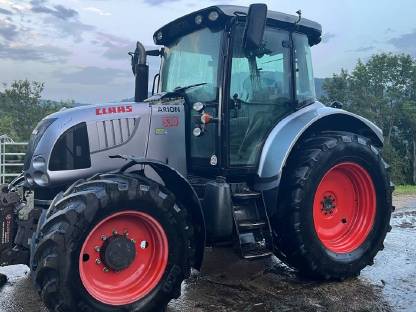 Claas Arion 530