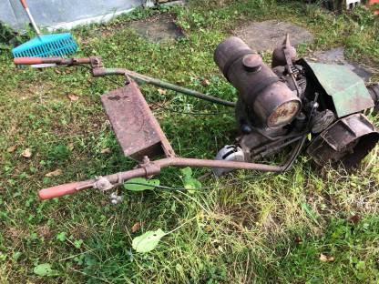 Bild 3:Motormäher Vogel & Noot