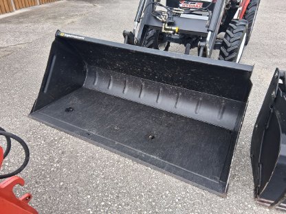 Bild 3:Frontladerschaufel Multibenne