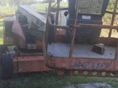 Bild 3:Gelenkteleskopbühne JLG M45A