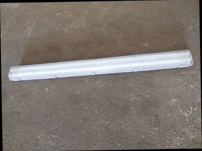 Bild 2:9x LED Feuchtraumleuchten