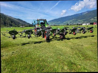 Bild 4:Kreiselheuer Fendt Lotus 1020T