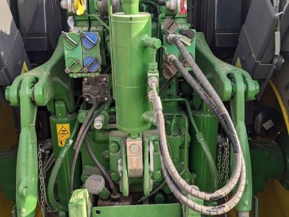 Bild 6:John Deere 6195M