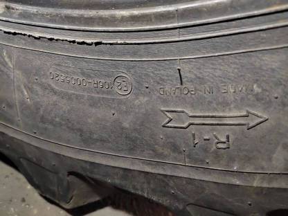 Bild 6:Reifen 12.4R32, Taurus Point 8