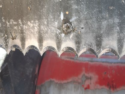 Wer schleift solche Mischwagenmesser