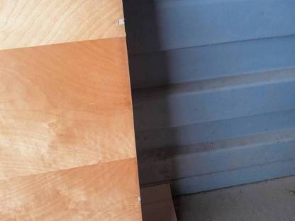 Bild 2:Tür aus Birkenholz