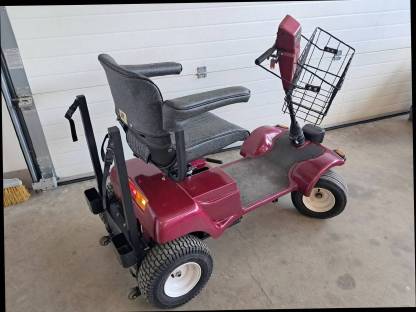 Bild 5:Seniorenfahrzeug Ortho-Kinetics Lark 6